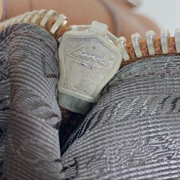 Prada Vitello Daino Buckle Side Pocket Leather Bag - Picture 6 of 16